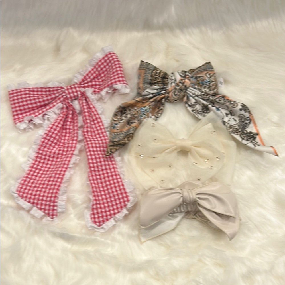 Set of 4 Bow Hair Accessories